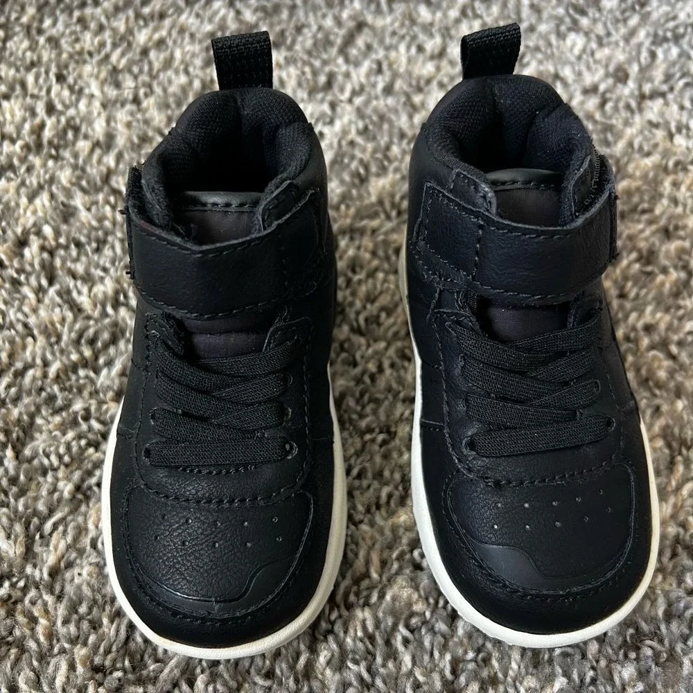 Zara Kids Black Strap No Tie Sneakers Toddler Size US 4.5 / EU 20